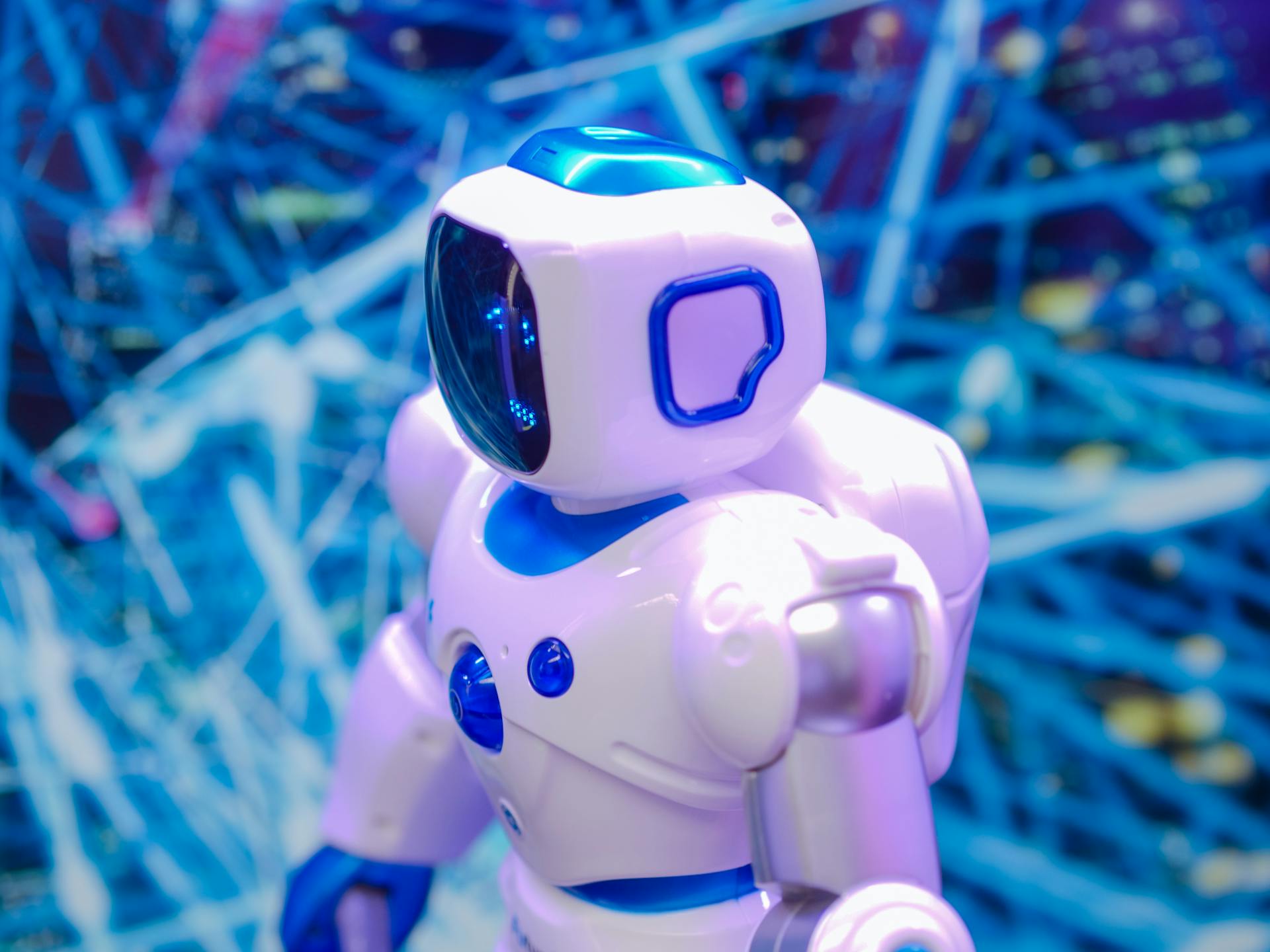 KI-Automatisierung für KMU 2026: 7 Workflows, die wirklich Zeit sparen
