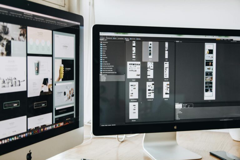 Moderner Arbeitsplatz mit Laptop – Moritz Wirges, Webdesigner und SEO-Freelancer aus Koblenz